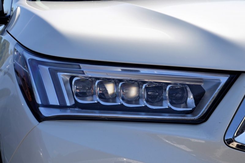 moto-LE CASTELLET-min_acura-headlamp-2834131